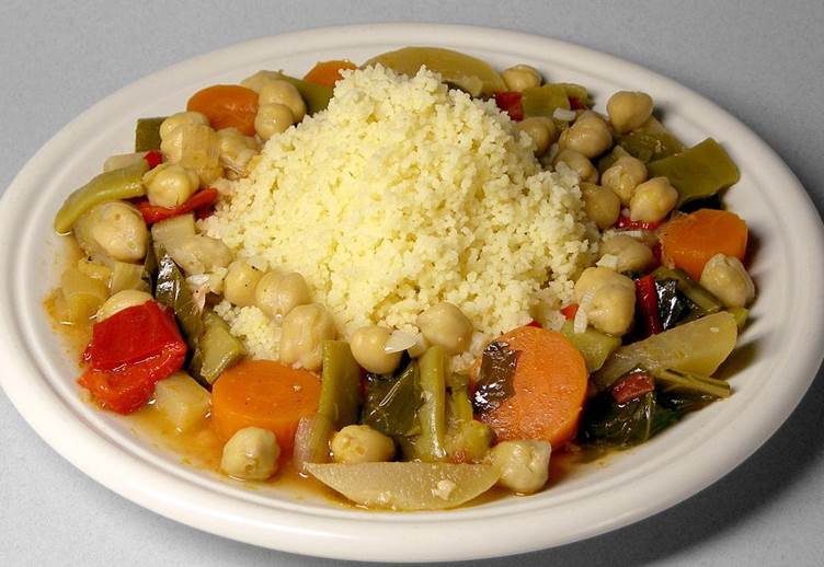 https://eshte-na-zdorovje.ru/cook/photo/African_cuisine/couscous2.jpg