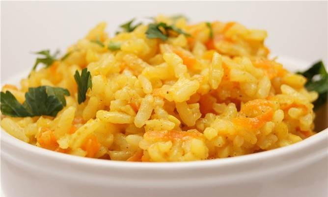 https://eshte-na-zdorovje.ru/cook/photo/African_cuisine/ris_s_karri.jpg