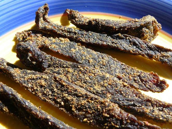 https://eshte-na-zdorovje.ru/cook/photo/African_cuisine/BiltongStokkies.jpg