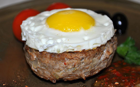 https://eshte-na-zdorovje.ru/cook/photo/American_cuisine/bifshteks_po_gamburgski.jpg