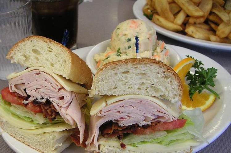 https://eshte-na-zdorovje.ru/cook/photo/American_cuisine/Sandwich.jpg