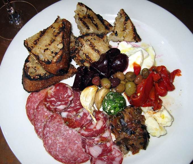 https://eshte-na-zdorovje.ru/cook/photo/Snack/Antipasto_Misto_Con_Bruschette.jpg