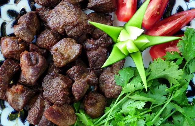 https://eshte-na-zdorovje.ru/cook/photo/garnir/zelen.jpg