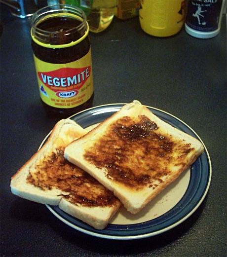 https://eshte-na-zdorovje.ru/cook/photo/Australian_and_Oceanian_cuisine/Vegemiteontoast_large.jpg