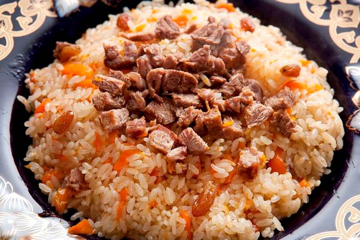 https://eshte-na-zdorovje.ru/cook/photo/East_cuisine/plov.jpg