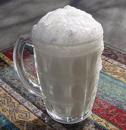https://eshte-na-zdorovje.ru/cook/photo/napitki/Fresh_ayran.jpg